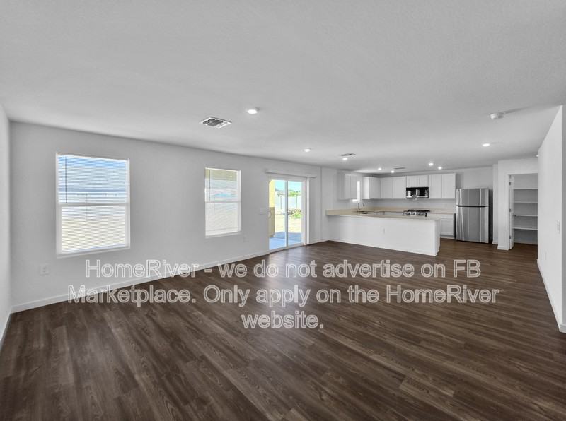 11025 Hobbit Dr - Photo 2 of 20