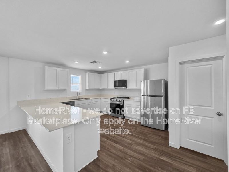 11025 Hobbit Dr - Photo 5 of 20