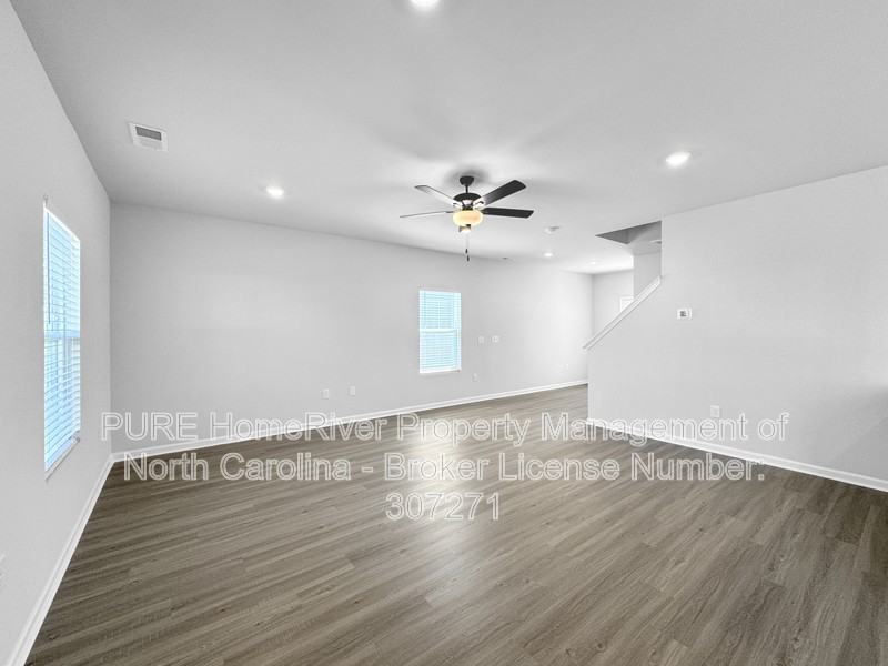 3328 Burberry Dr - Photo 2 of 18