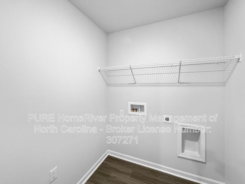 3328 Burberry Dr - Photo 6 of 18