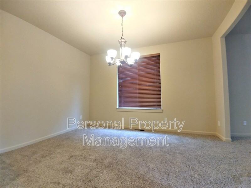 10204 Ne 102nd Ave - Photo 5 of 25