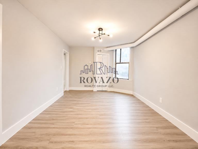 141 Park Avenue #10 - Photo 3 of 6