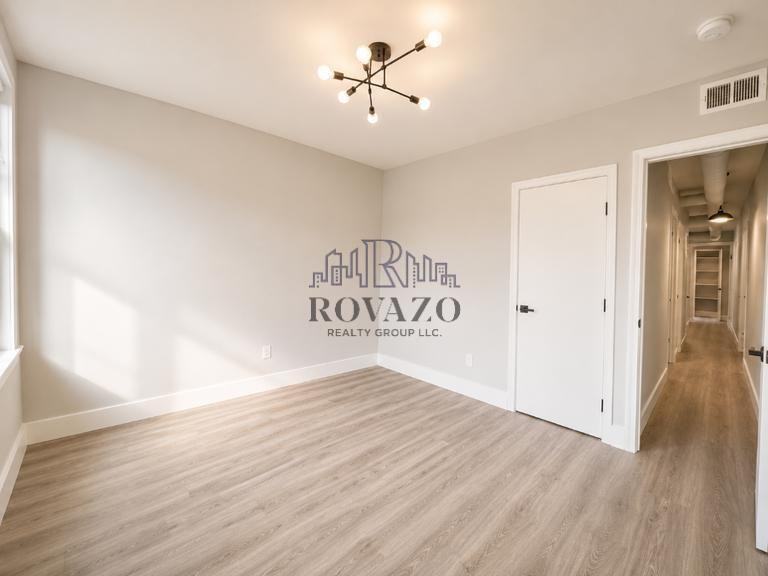 141 Park Avenue #10 - Photo 4 of 6