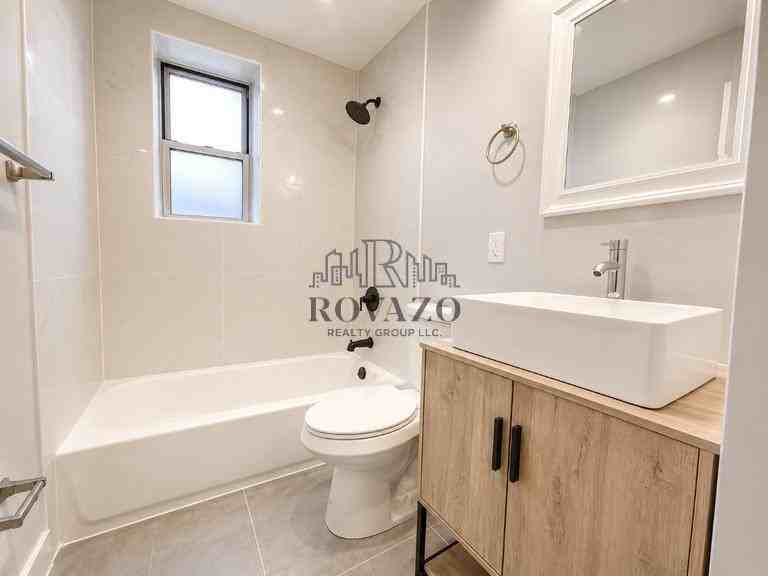 141 Park Avenue #10 - Photo 2 of 6