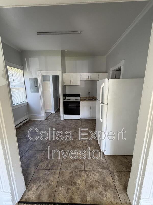 121 E Suttenfield St #1 - Photo 2 of 6