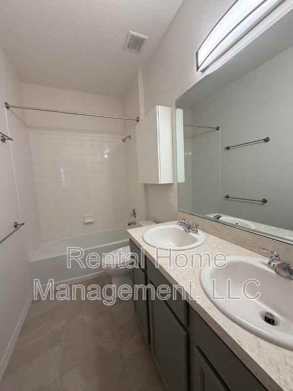 645 Black Eagle Dr - Photo 3 of 15