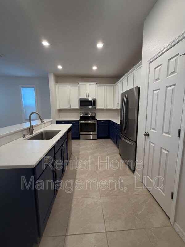 645 Black Eagle Dr - Photo 6 of 15