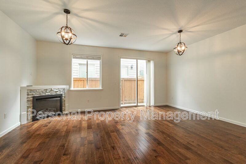 2707 Ne 130th Ct - Photo 2 of 18