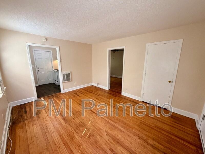 3209 Wilmot Ave #1A - Photo 5 of 12