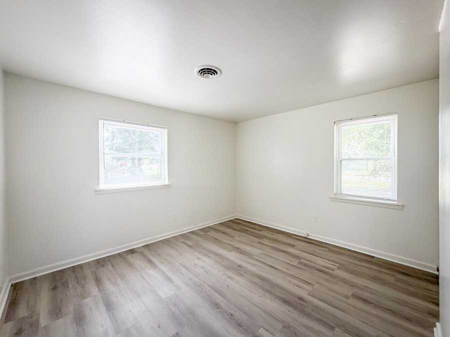 7906 Noel Ct #7906 - Photo 5 of 8