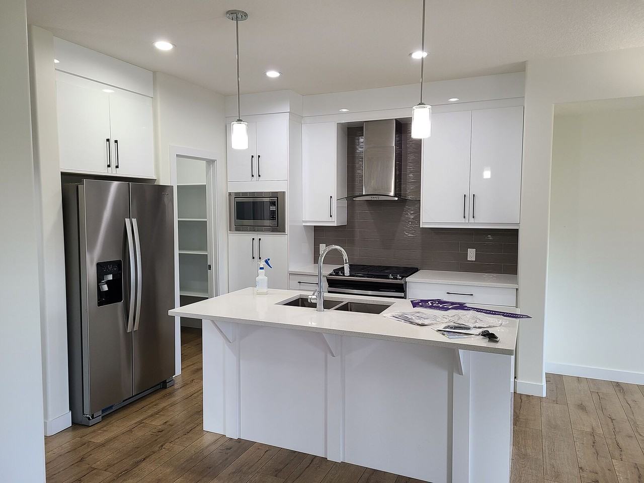 7213 Chivers Pl Sw - Photo 5 of 19