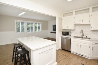 2943 Horton St #NA - Photo 1 of 1