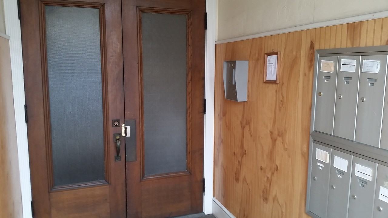 4052 Penn Ave #21 - Photo 3 of 8