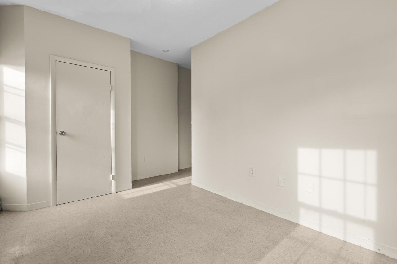 2628 Lawrence St #NA - Photo 6 of 17