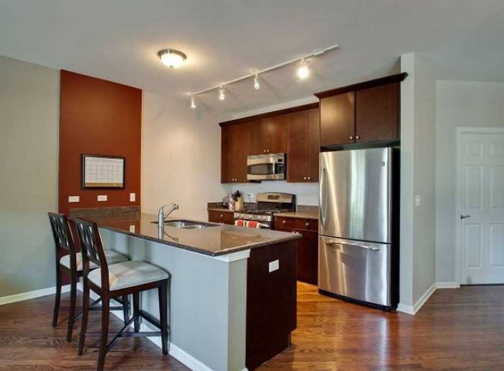 1451 S Halsted St #1B - Photo 6 of 16