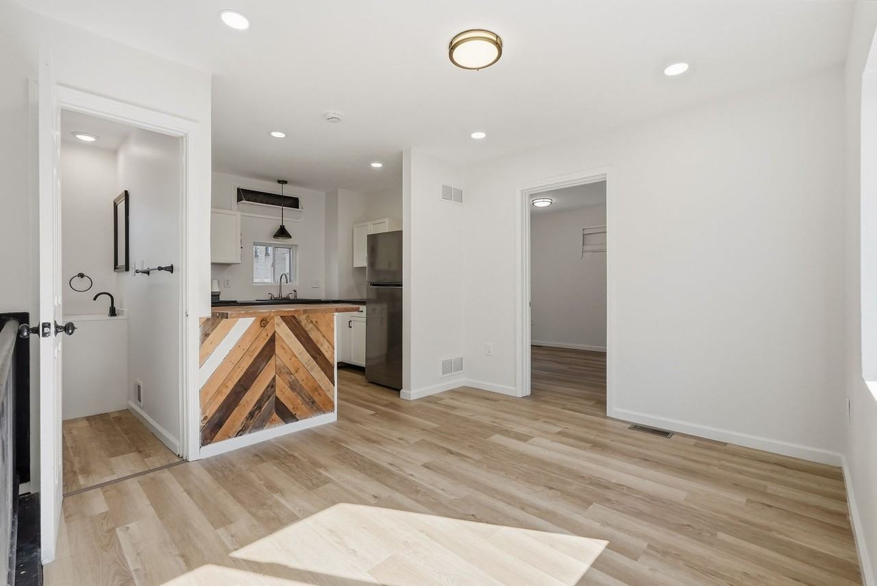 11 Maytide St #3 - Photo 5 of 23
