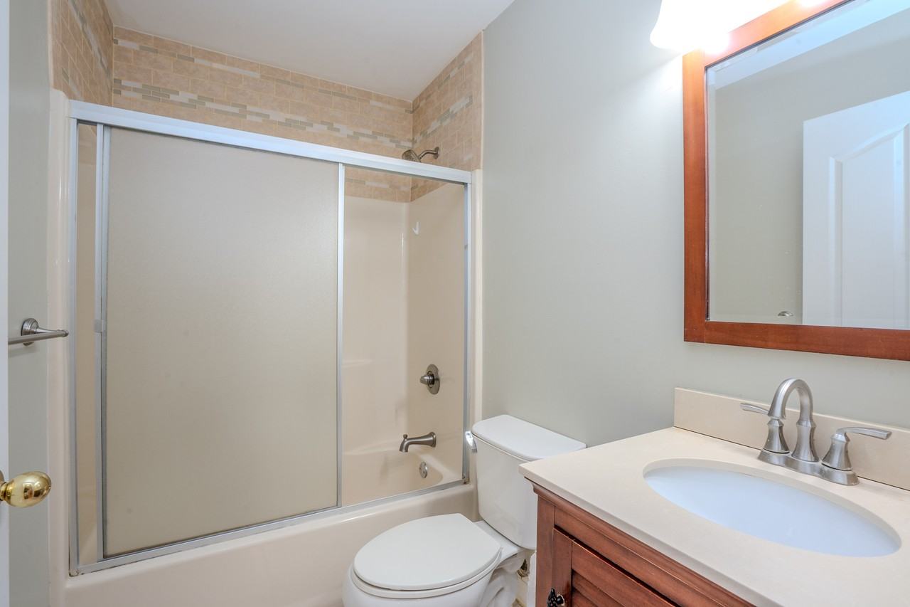 1604 Yarrow Cir #1604 - Photo 7 of 12
