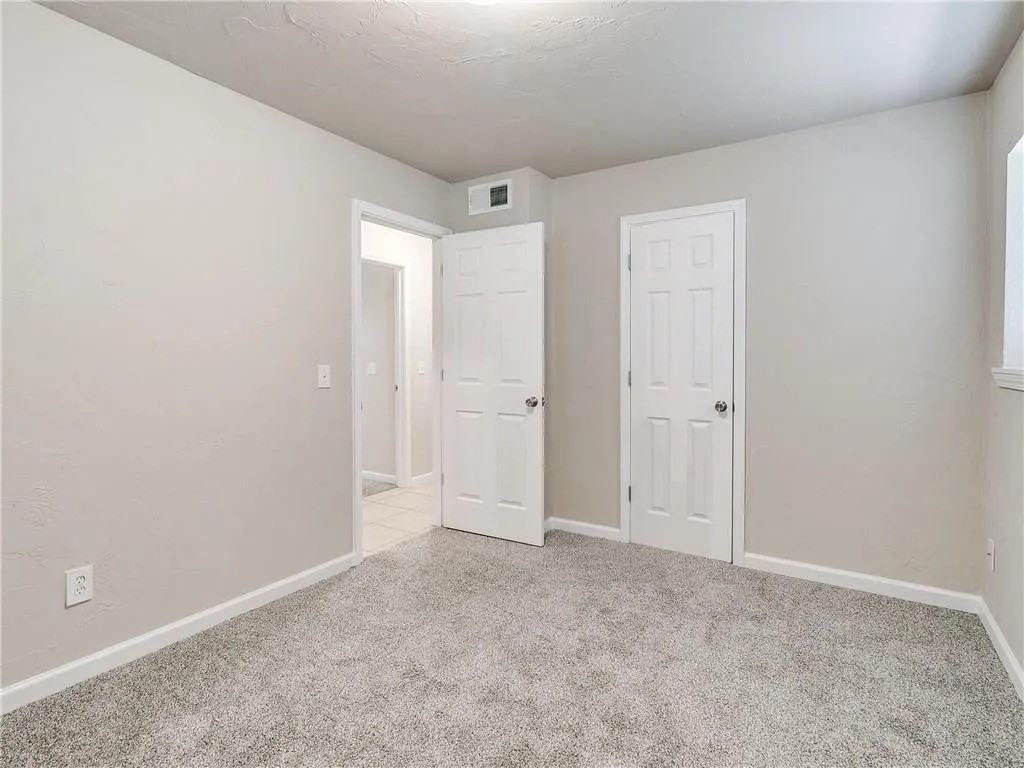 1149 Se 23rd St #NA - Photo 2 of 11