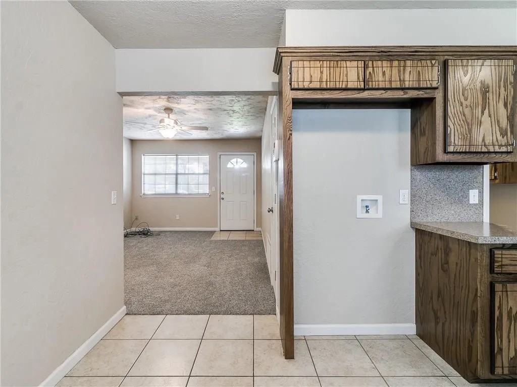 1149 Se 23rd St #NA - Photo 3 of 11