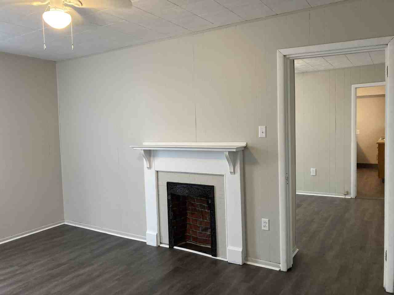 104 W Miller St #1 - Photo 7 of 7