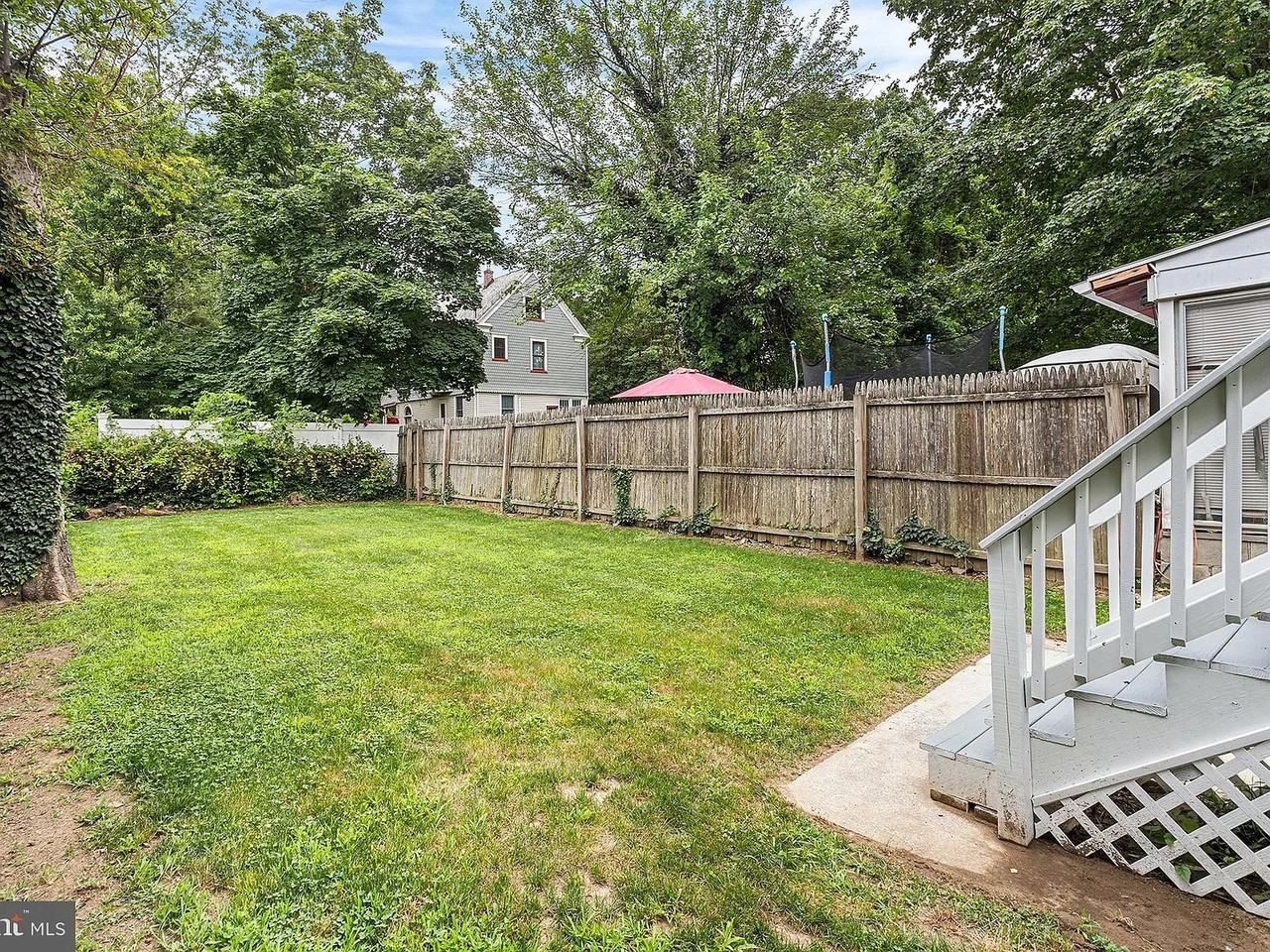 208 Cooper St #1 - Photo 2 of 23