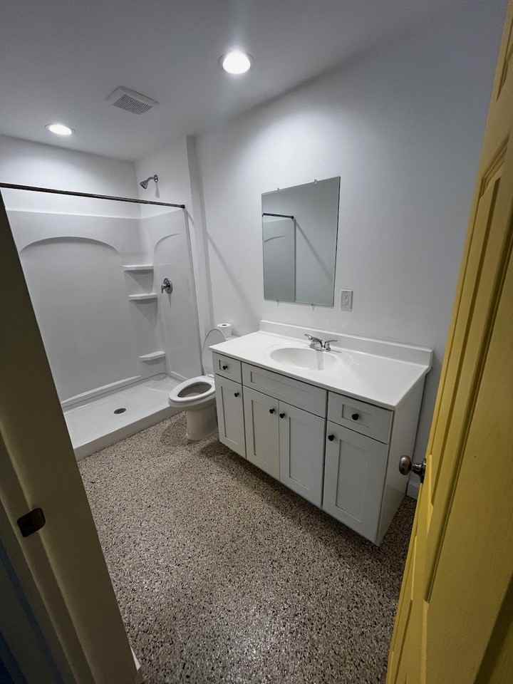 520 5th St Se #NA - Photo 5 of 19