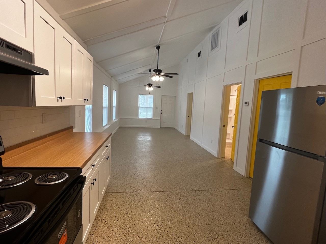 520 5th St Se #NA - Photo 7 of 19