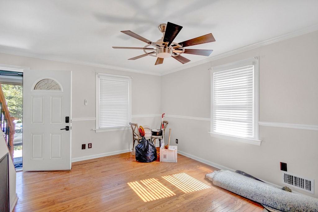 1143 46th St Se #NA - Photo 5 of 29