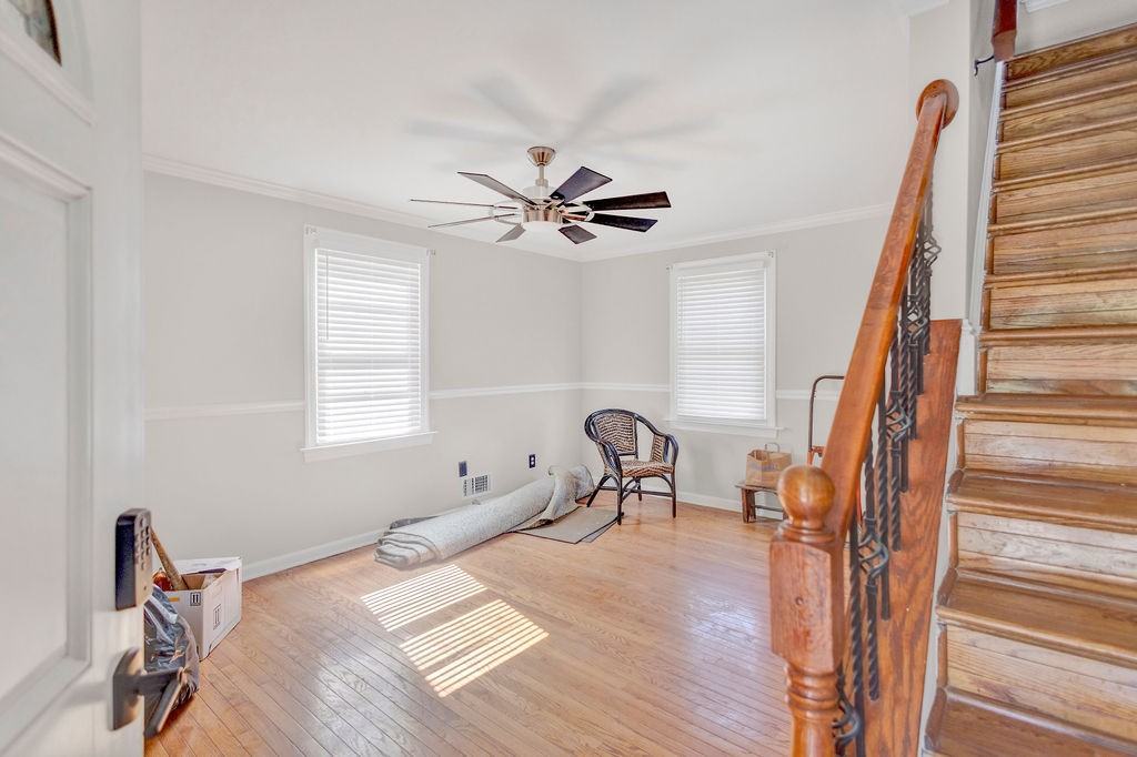 1143 46th St Se #NA - Photo 6 of 29