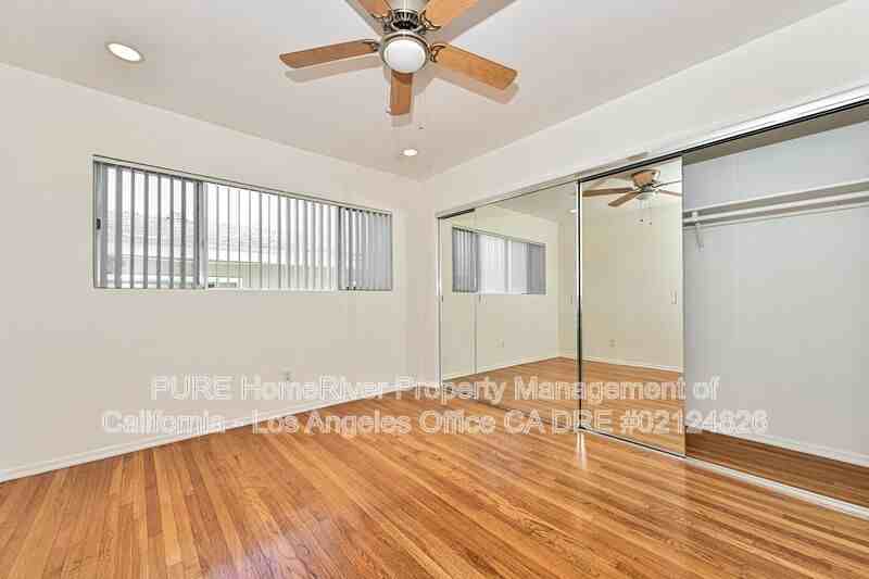 1527 Harvard St #7 - Photo 6 of 17