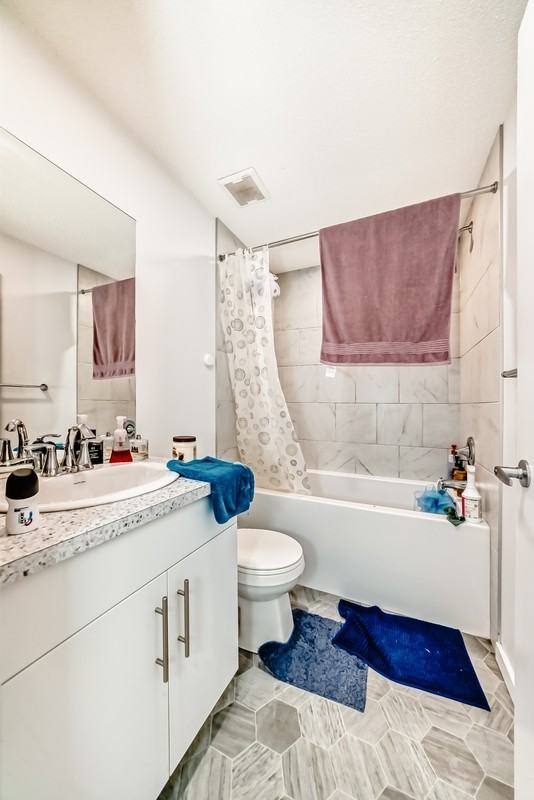 8129 226a St Nw - Photo 2 of 10