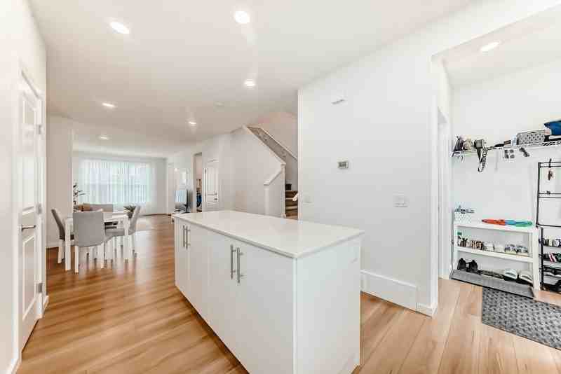 8129 226a St Nw - Photo 3 of 10