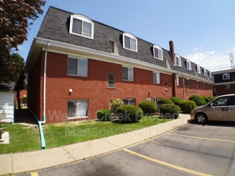 2104 Tower Blvd #204 - Photo 6 of 50