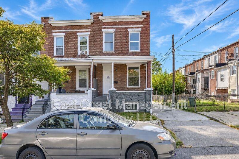 1120 N Lakewood Ave - Photo 4 of 34