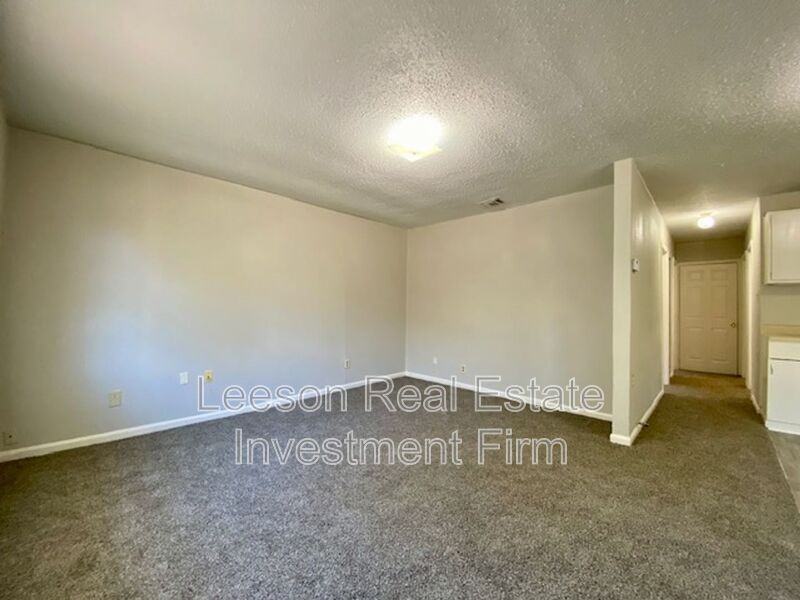 3071 Pouncey Ln - Photo 2 of 11