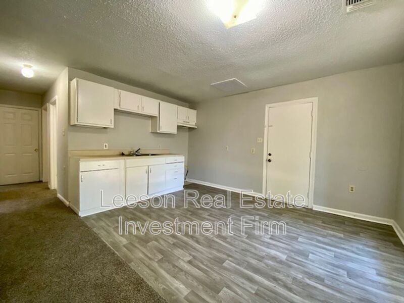 3071 Pouncey Ln - Photo 5 of 11