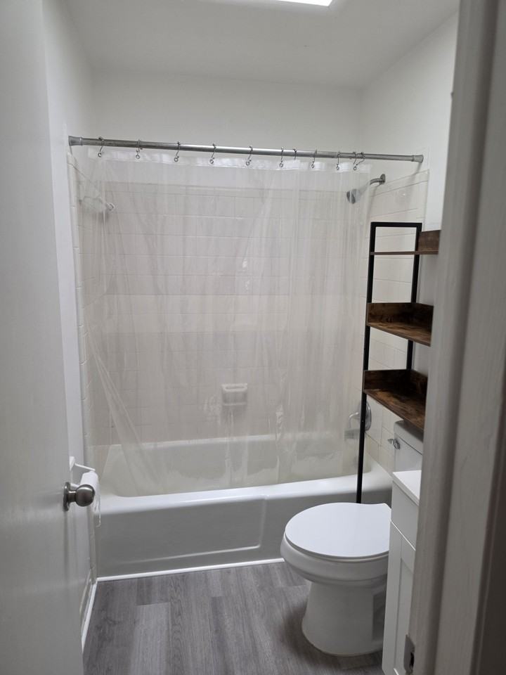 5335 Andrus Ave - Photo 3 of 4