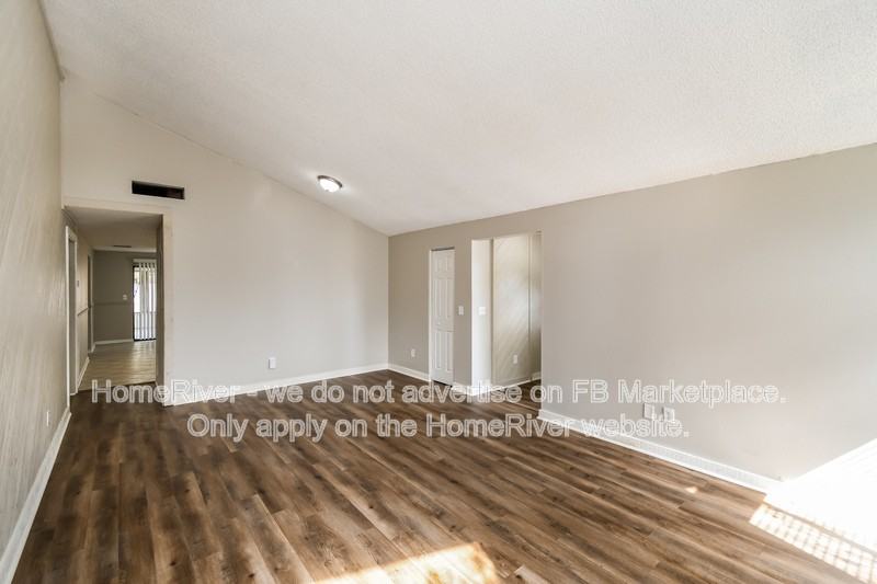 3479 Docksider Dr S - Photo 3 of 19
