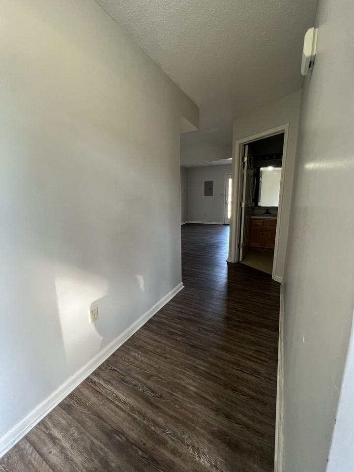 427 Mount Pelia Rd #17 - Photo 2 of 15