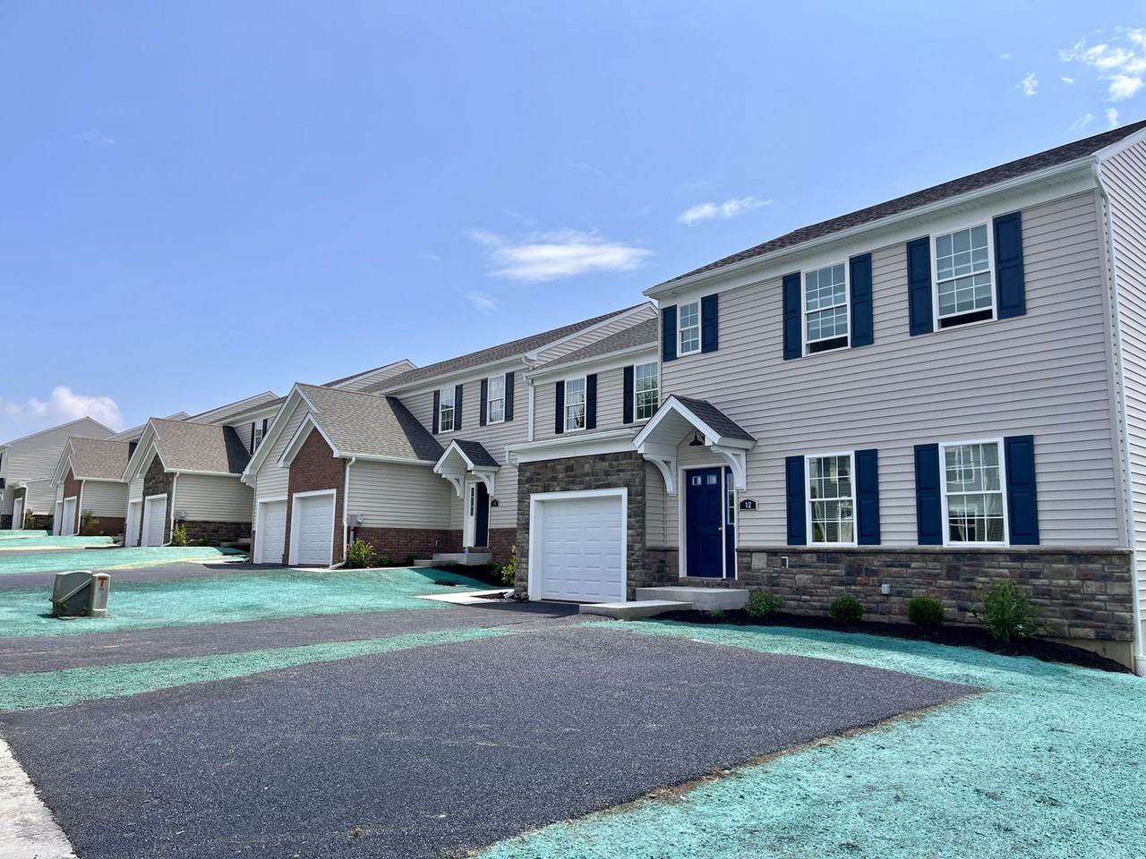 1Riverview Townhomes - Photo 3 of 50