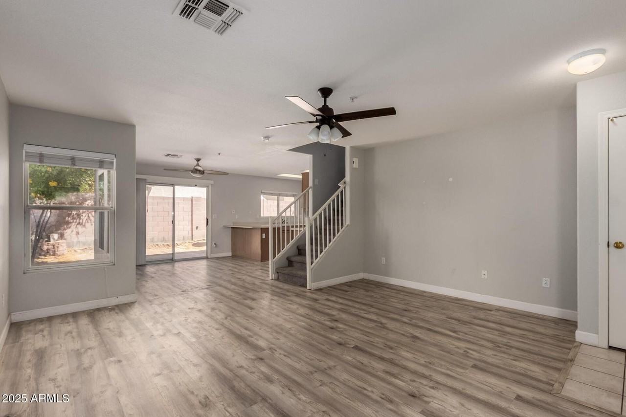 8888 East Garden Drive - Photo 6 of 26