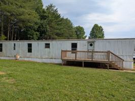 featured image of 2200 33rd St Ne