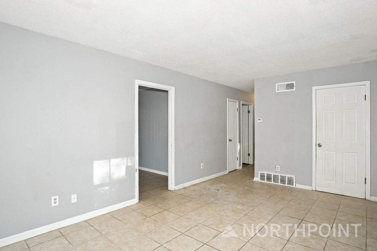 5058 Blacksmith Dr - Photo 3 of 16