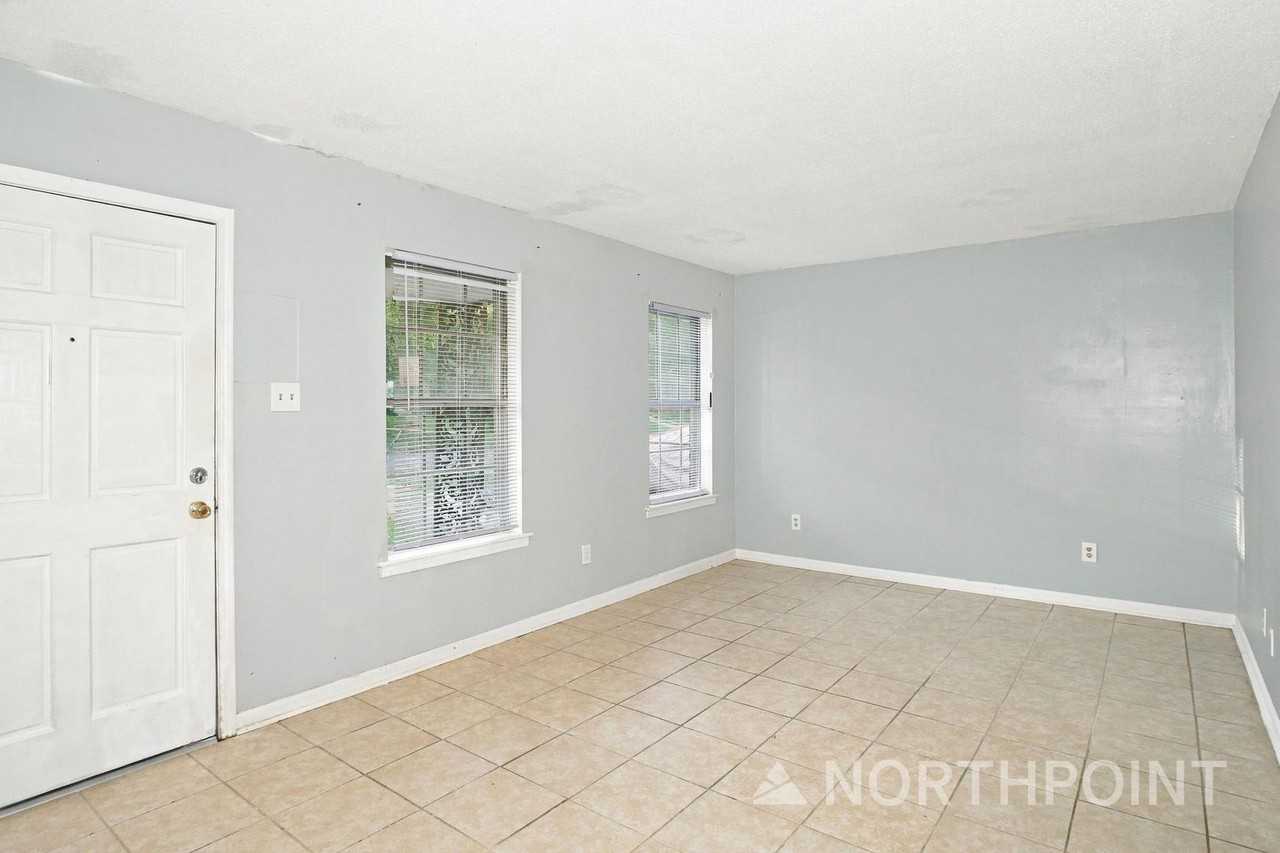 5058 Blacksmith Dr - Photo 5 of 16