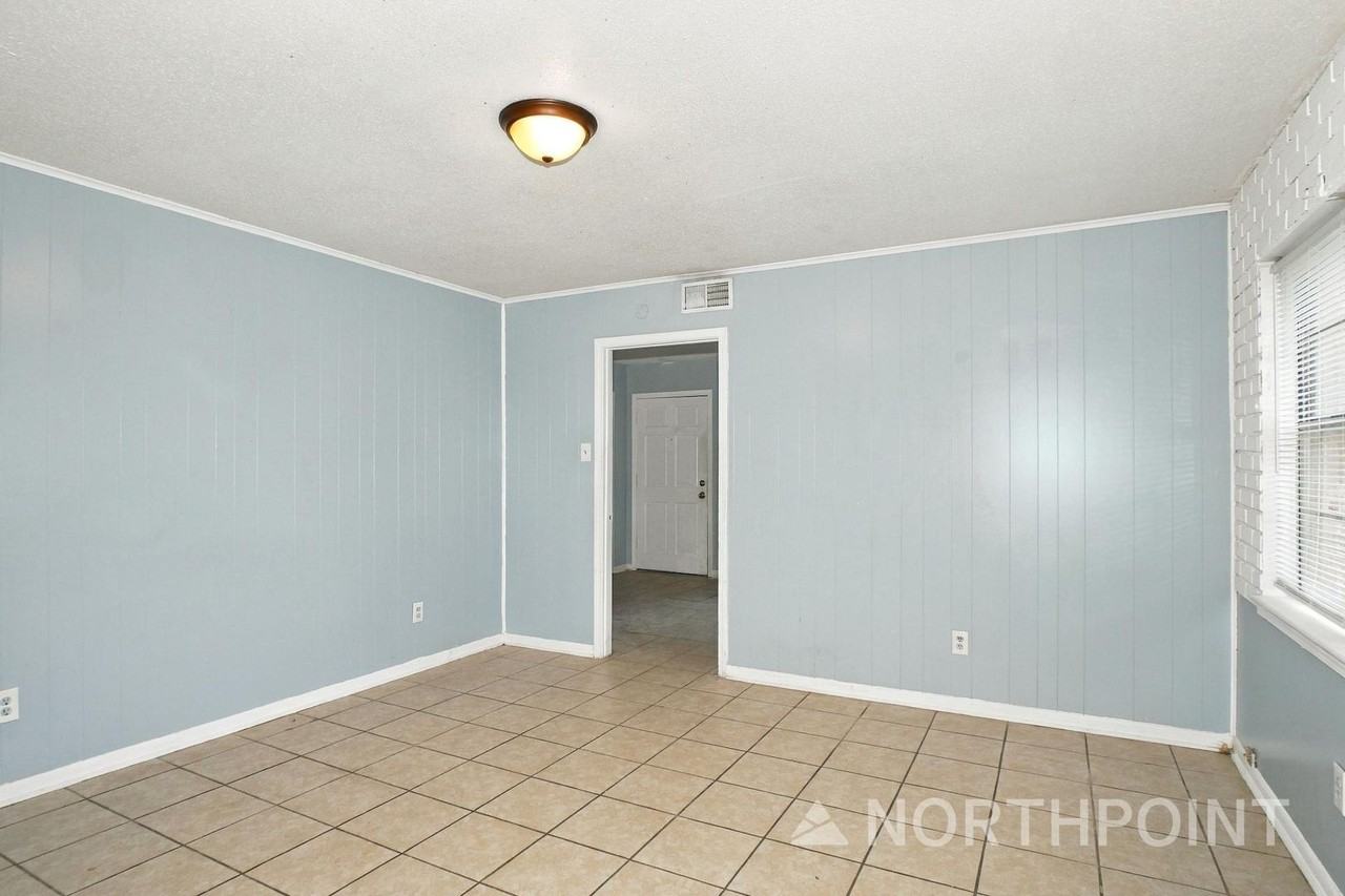 5058 Blacksmith Dr - Photo 6 of 16