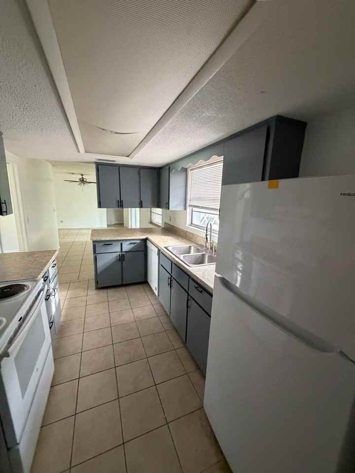 764 Candlewood Cir - Photo 7 of 8