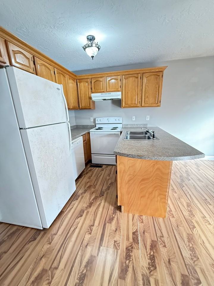 603 Church St Apt B4 #B4 - Photo 6 of 10