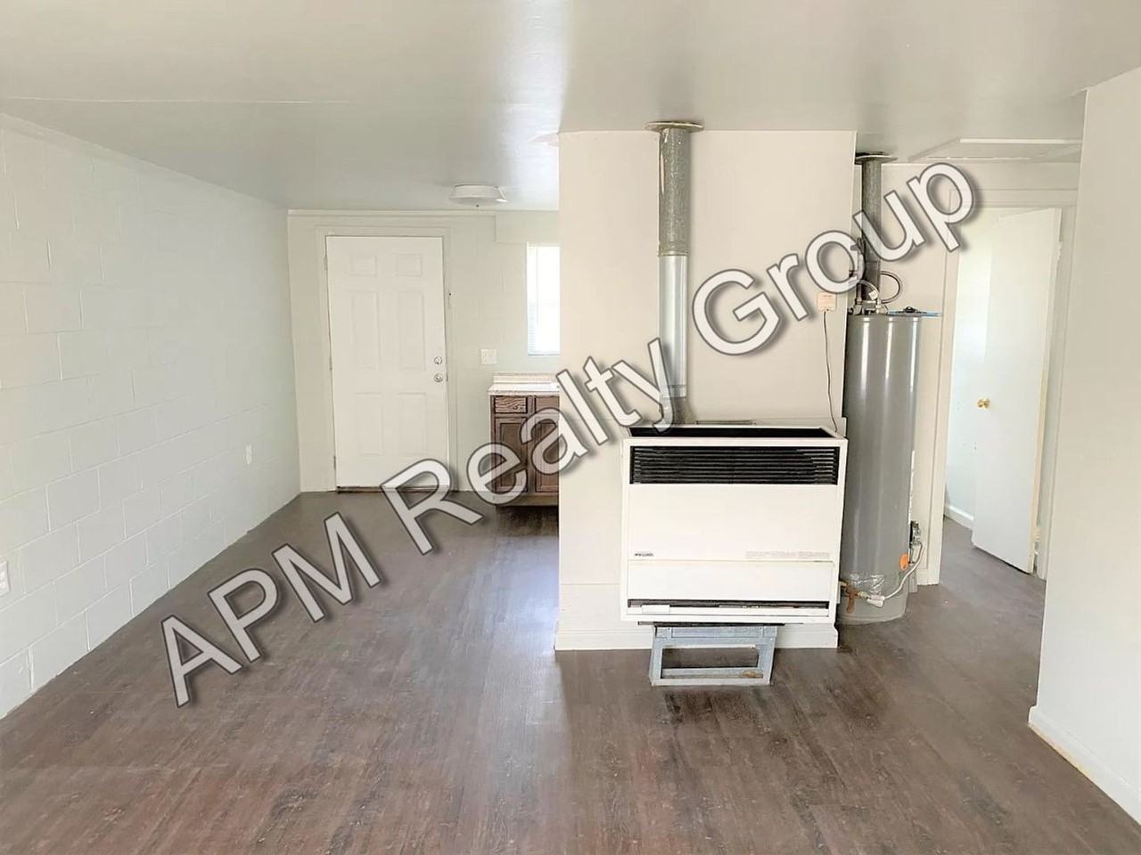 3062 Howell Ct Apt D - Photo 2 of 5