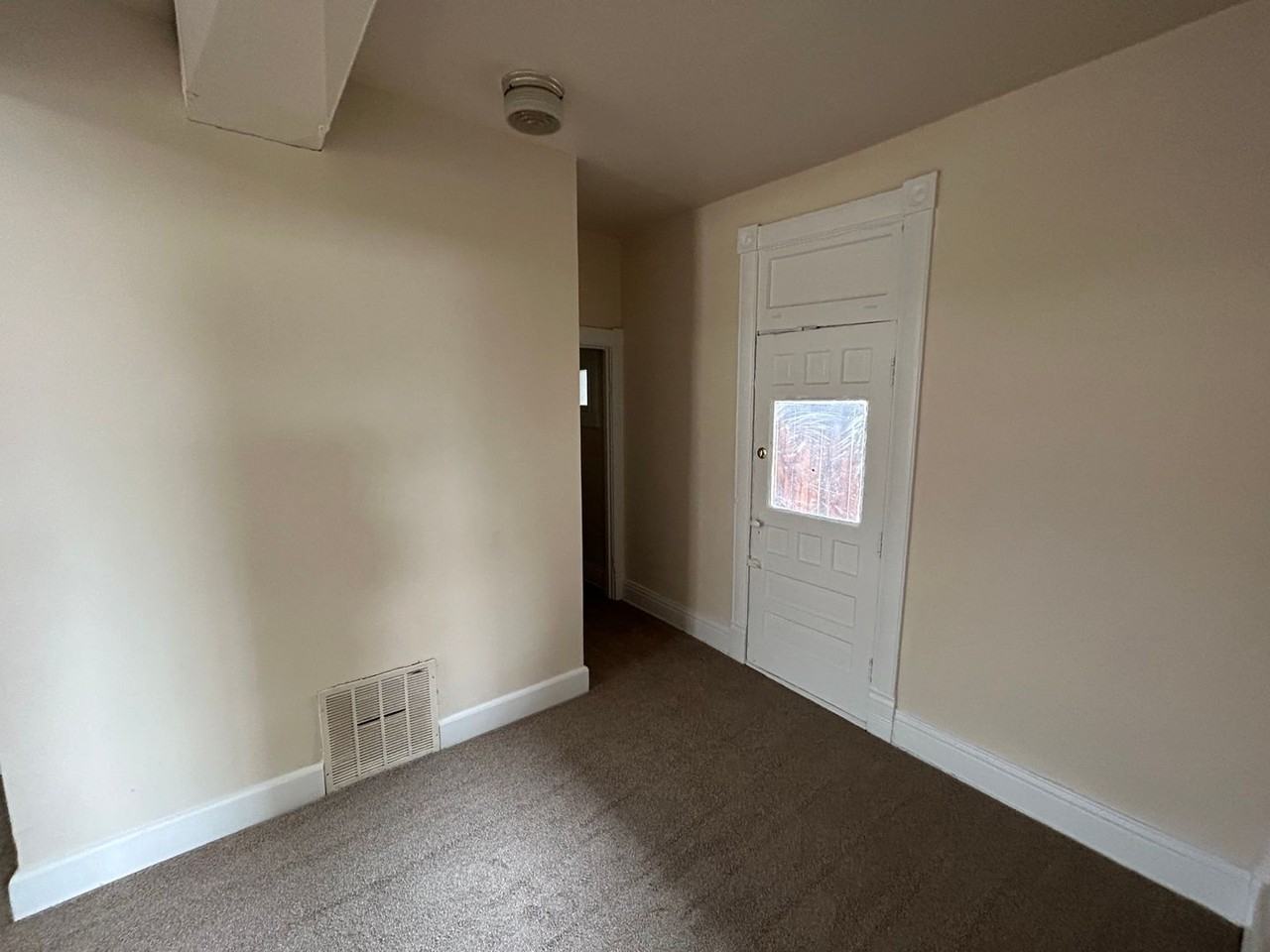 115 S 8th St - Photo 5 of 15