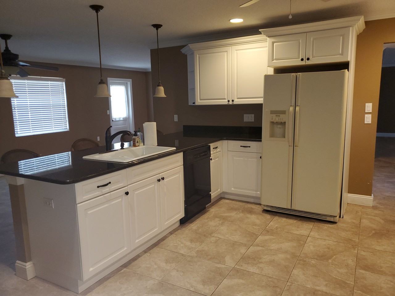 3503 Sea View St - Photo 3 of 12